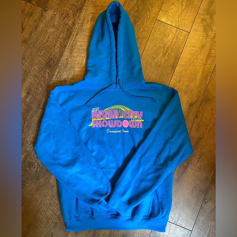 2021 River City Showdown Travel Volleyball Tournament Sweatshirt Size Medium